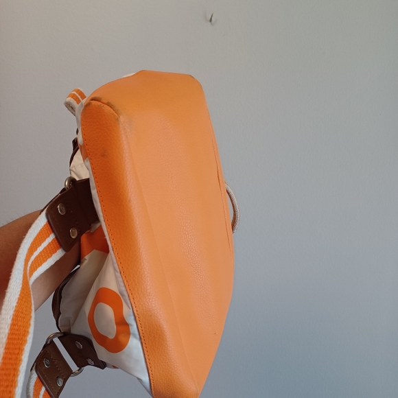 ROXY - Picture 7 of 8